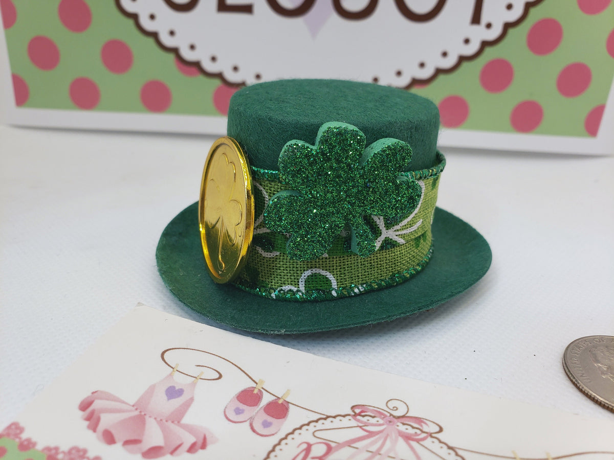 St. Patrick's Day Leprechaun Mini Top Hat – Green Shamrock Costume Hat for Adults, Kids & Pets