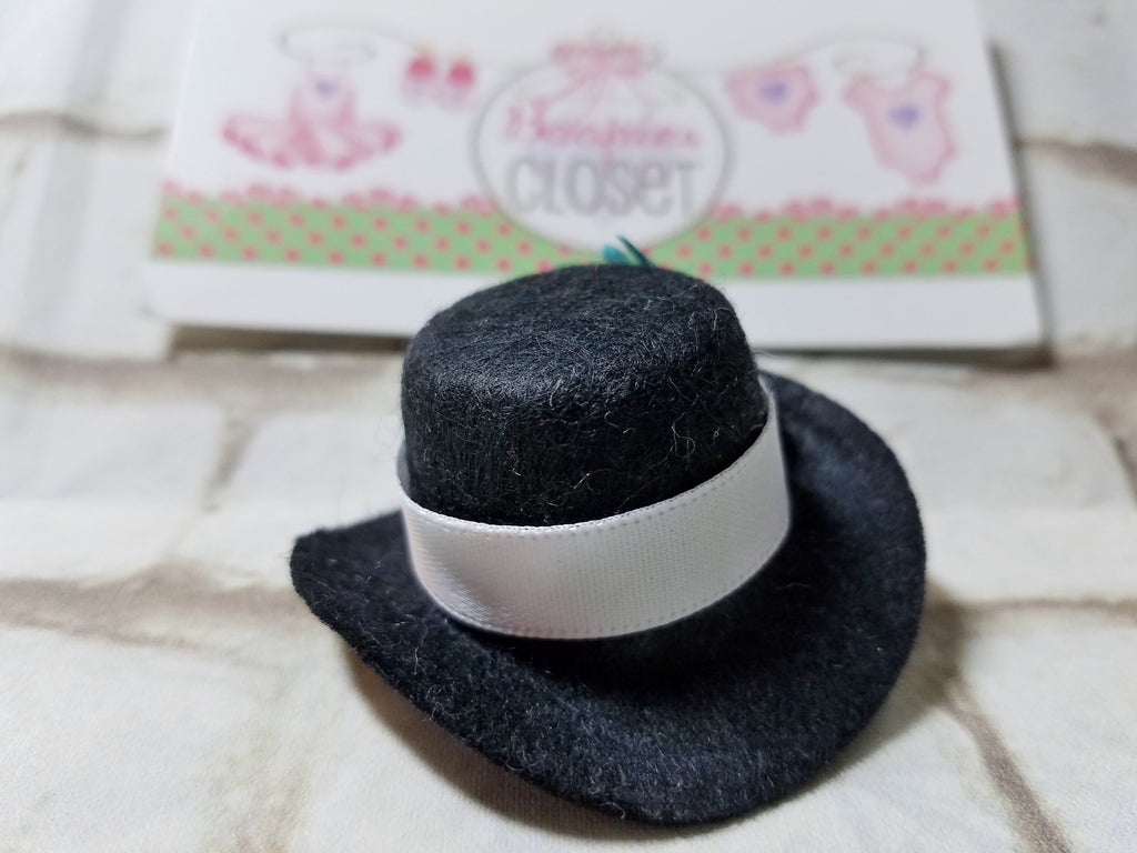 Mini Top Hat Barrette – Black Felt Hair Accessory with Feather Detail, Classic Costume Hair Clip