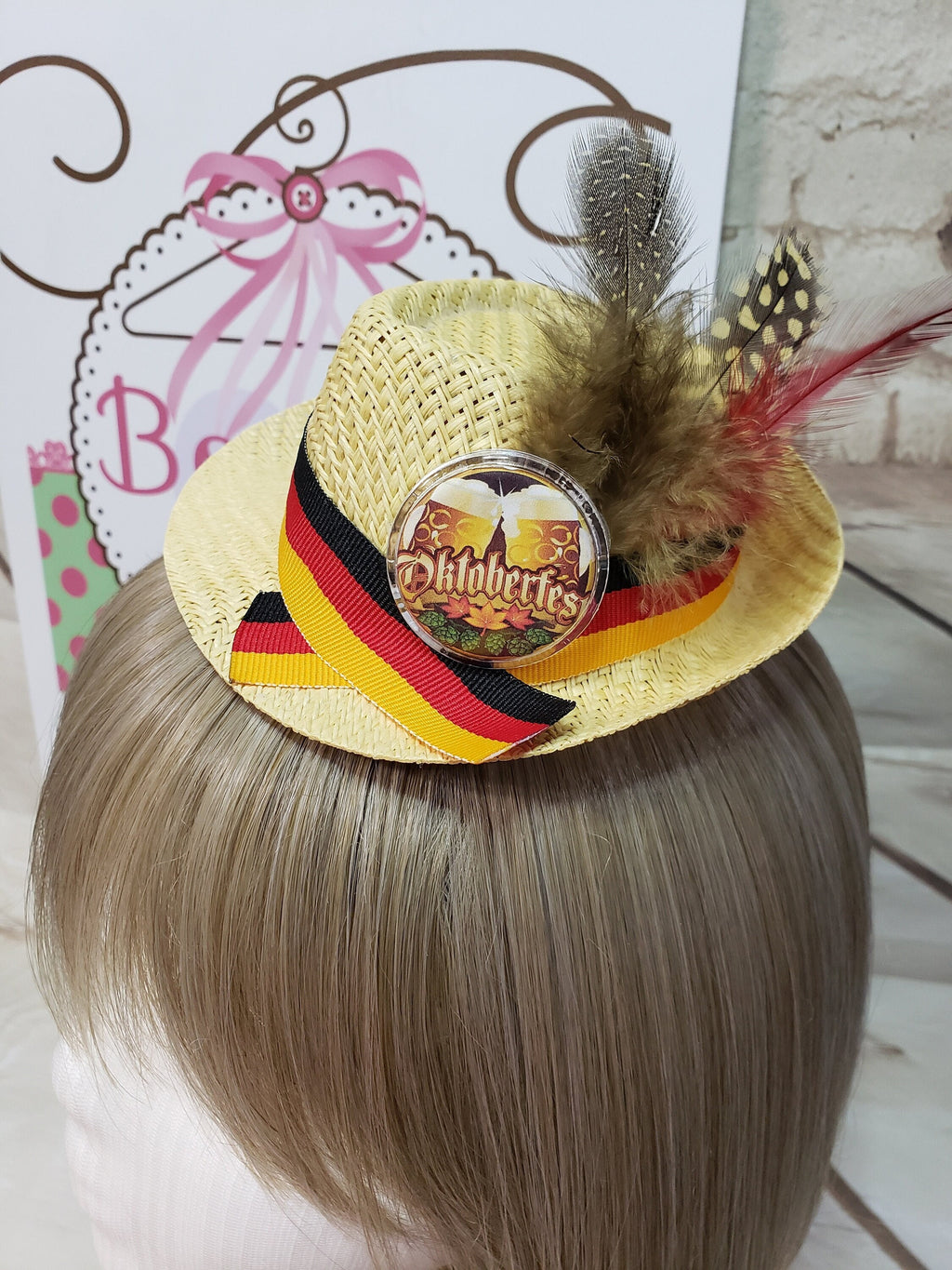 Straw Oktoberfest Mini Fedora Hat – German Beer Festival Costume Hat for Adults, Bavarian Headpiece