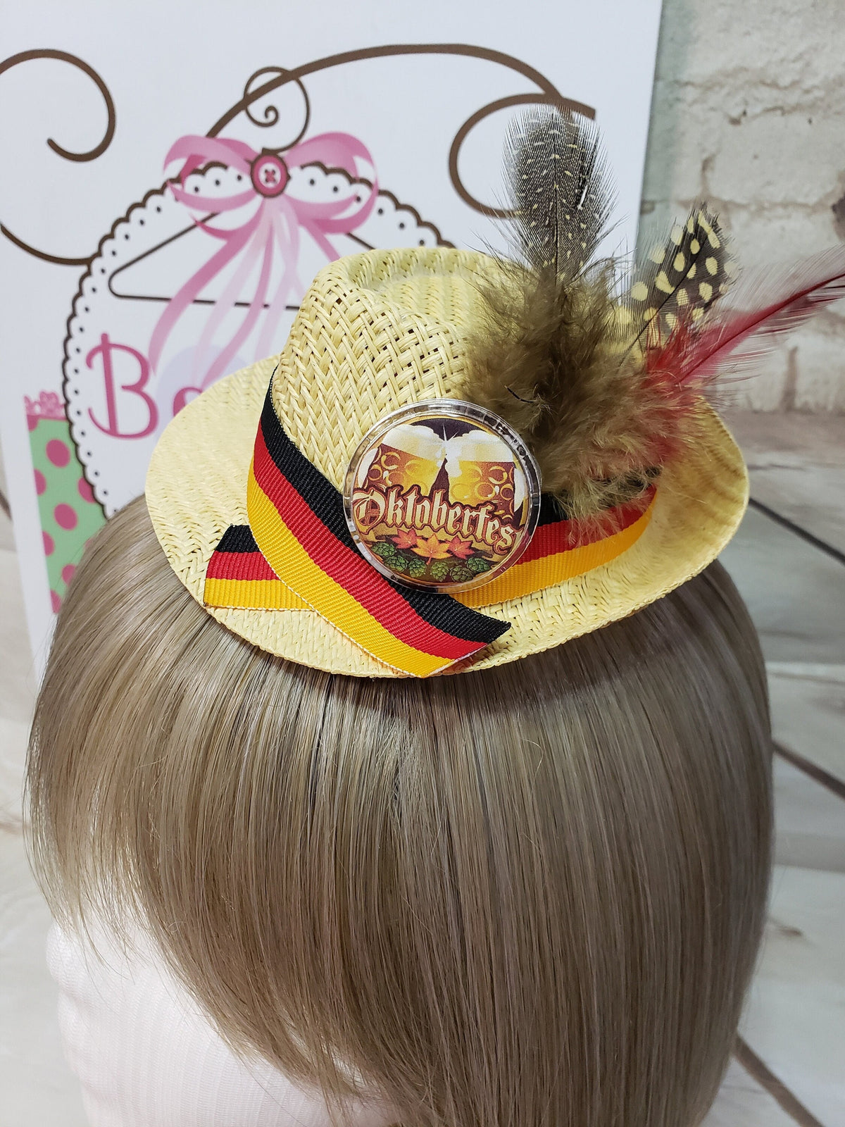 Straw Oktoberfest Mini Fedora Hat – German Beer Festival Costume Hat for Adults, Bavarian Headpiece