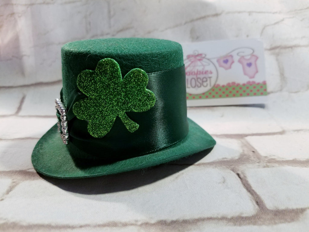 St. Patrick's Day Mini Top Hat – Leprechaun Buckle & Clover Accent Costume Hat for Adults & Kids