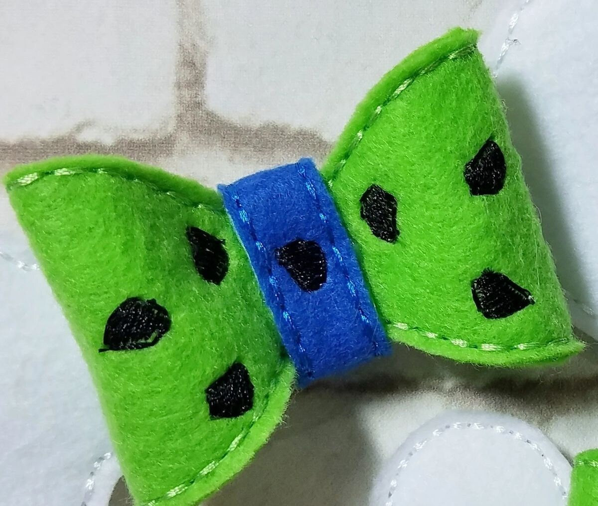 Stone Age Bone 3D Embroidered Bow – Prehistoric Costume Headband for Kids & Pets