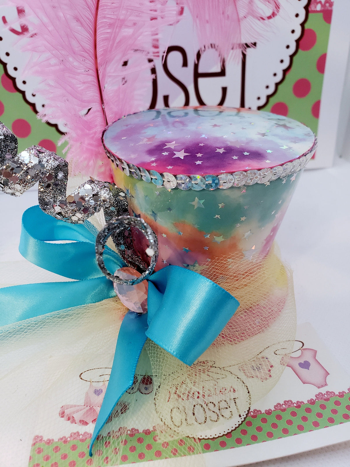 Tie-Dye Stars Mini Top Hat – Colorful Party Derby Hat for Adults, Kids & Pets, Festival Fascinator