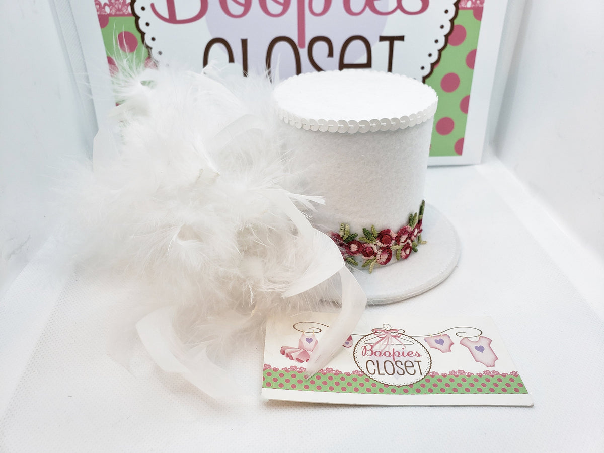 White Rose Mini Top Hat – Feathered Derby Fascinator for Women, Elegant Bridal Hair Accessory