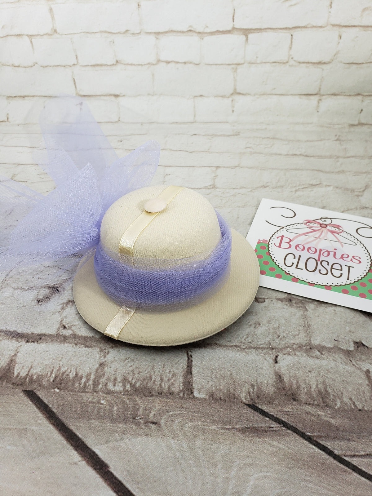 Mini Pith Hat Barrette – Jungle Safari Beige Hat with Lavender Tulle, Explorer Hair Clip for Kids