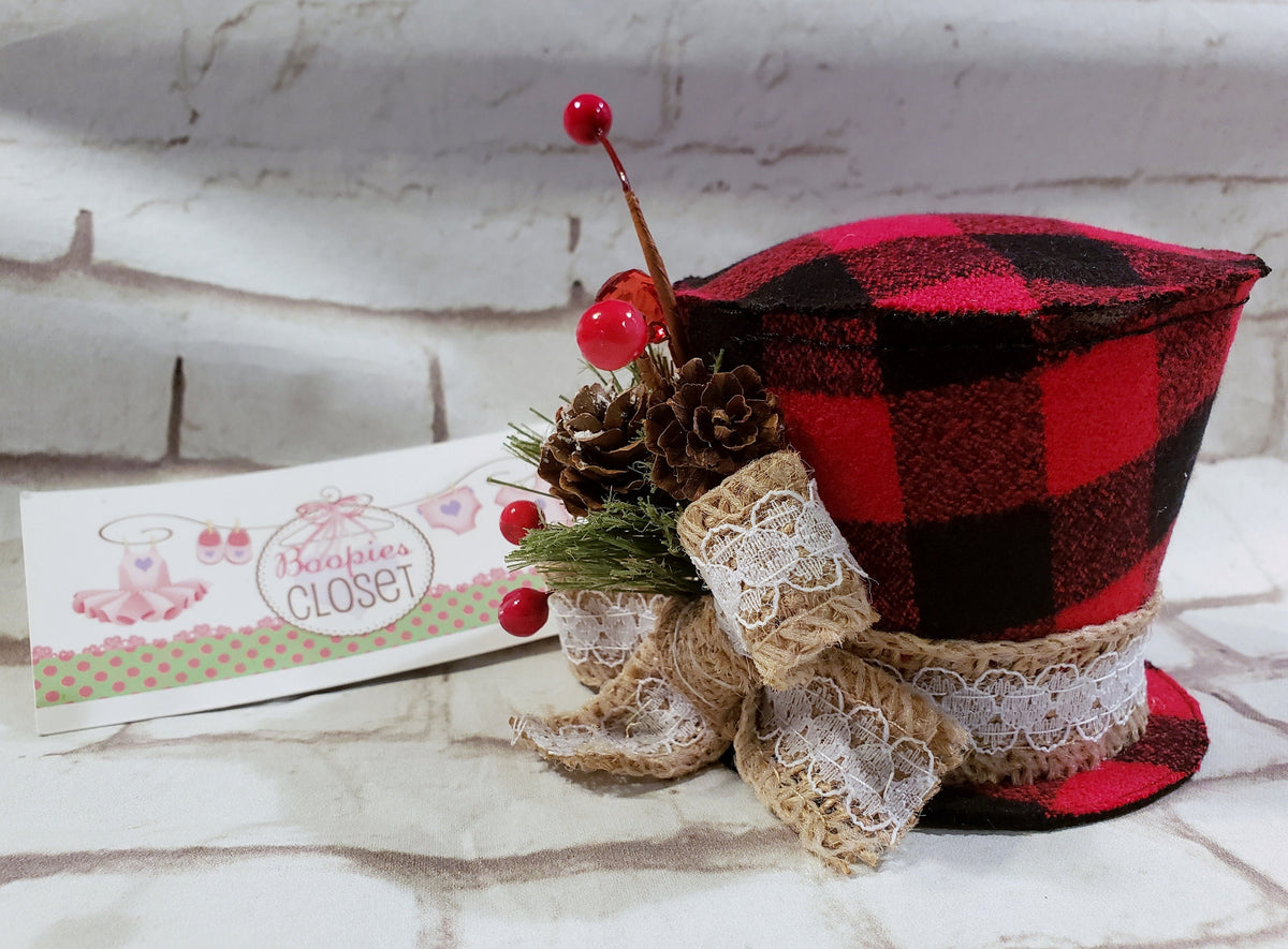 Buffalo Plaid Mini Top Hat – Winter Berries & Pine Holiday Hat for Adults, Kids & Pets, Christmas Fascinator
