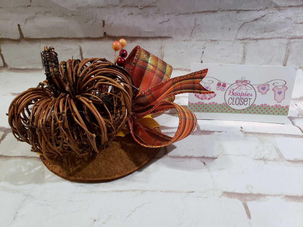 Pumpkin Festival Fascinator – Fall Pumpkin Picking Mini Hat for Adults & Kids, Thanksgiving Headpiece